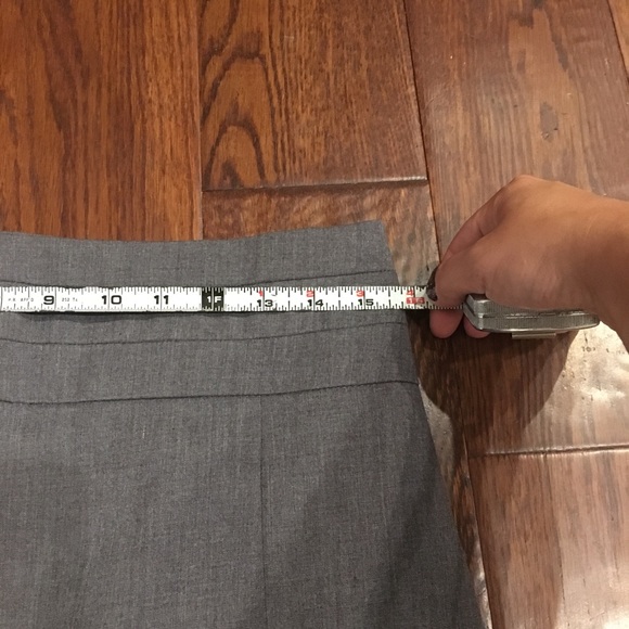 H&M Gray pencil skirt - Picture 4 of 5